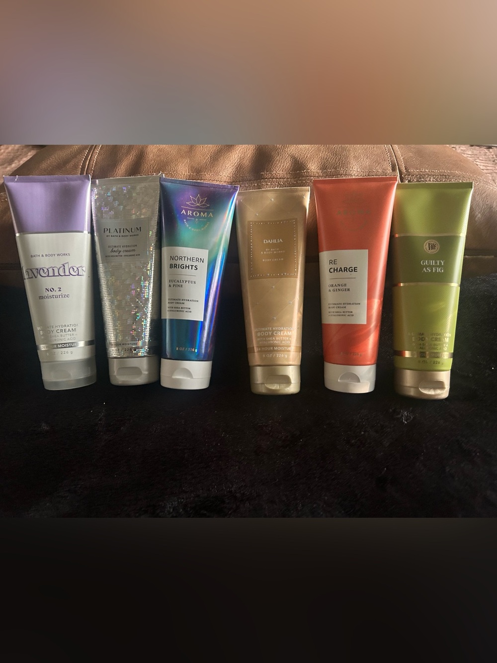 Bath & Body Works Dahlia Hydrating Body Cream - Beige Gold Tube